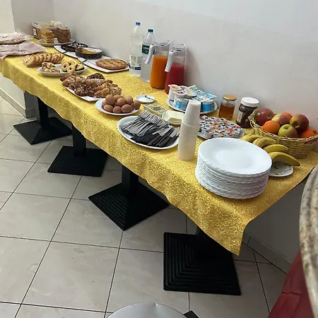 فندق Taverna Dantesca