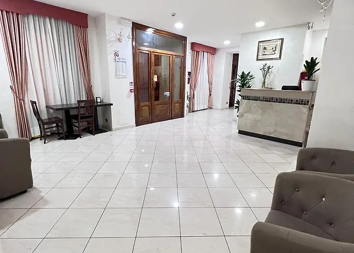 Hotel Taverna Dantesca 3*