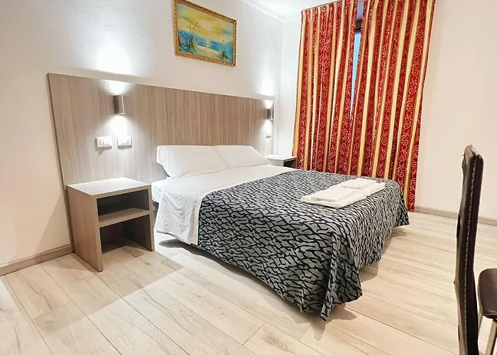 Hotel Taverna Dantesca Turin